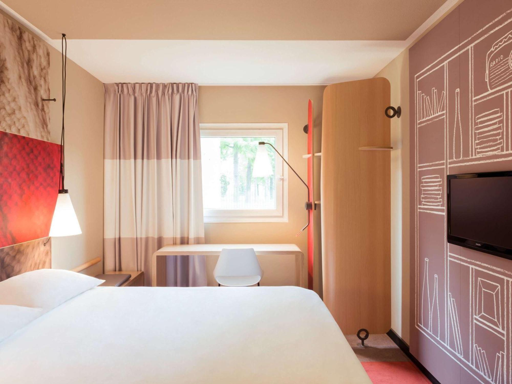 Ibis Rabat Agdal Hotel Bagian luar foto