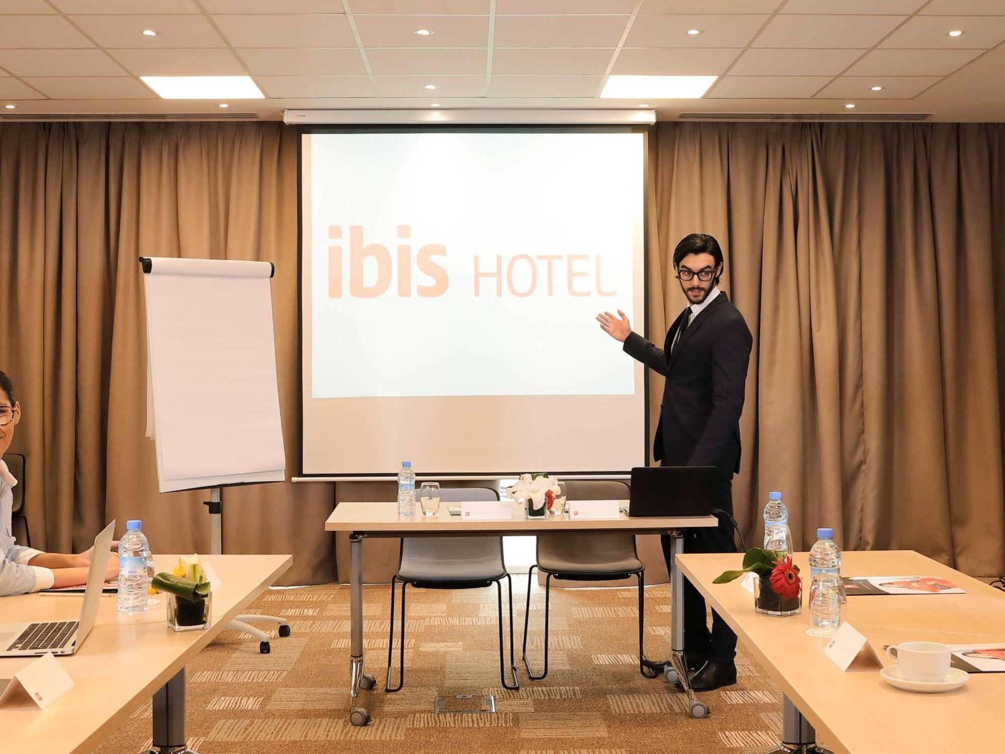Ibis Rabat Agdal Hotel Bagian luar foto