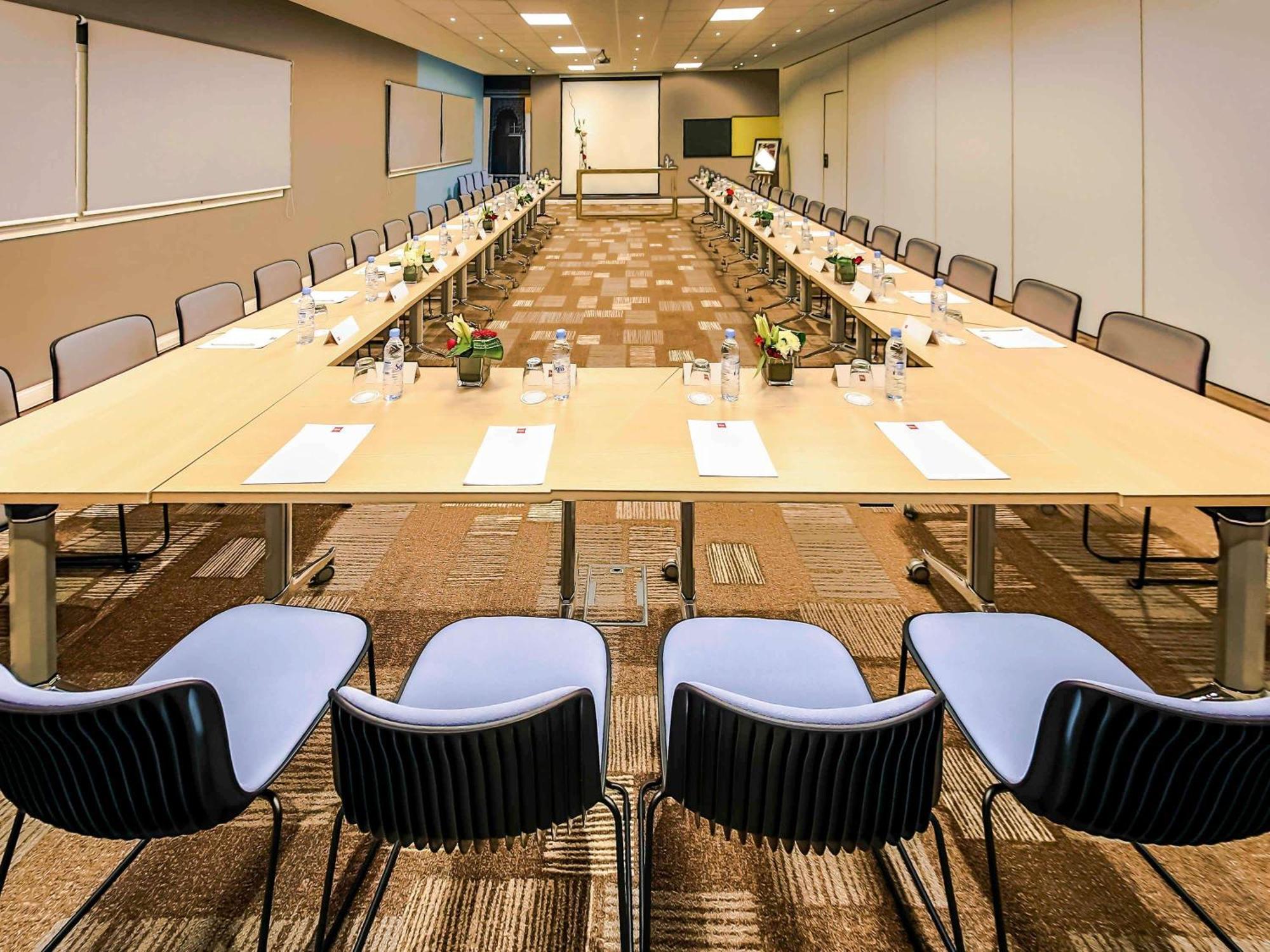 Ibis Rabat Agdal Hotel Bagian luar foto